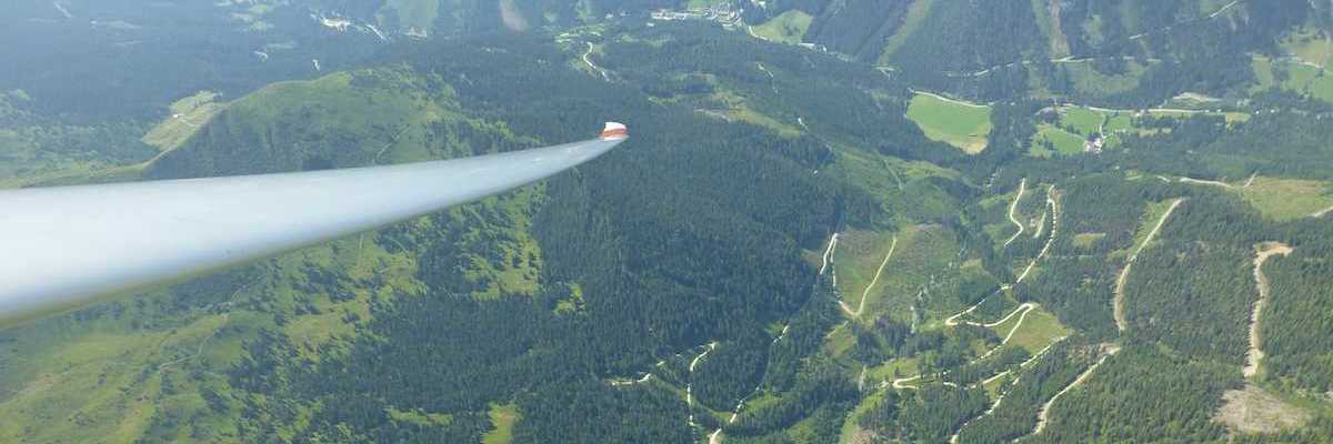 Flugwegposition um 10:54:09: Aufgenommen in der Nähe von Gemeinde Kammern im Liesingtal, Österreich in 1809 Meter